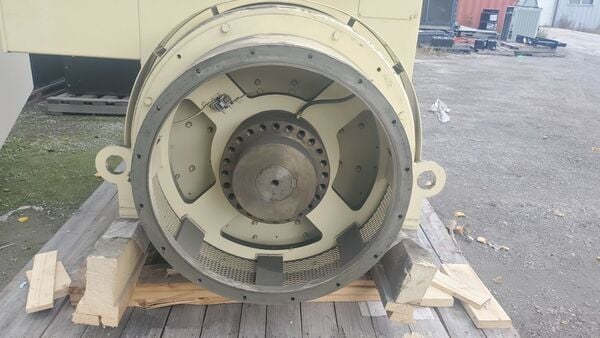 2000 KW, Kohler #KH0080T04D, 12470V/13200V/13800V/11000V, generator end, 50/60 Hz, new surplus - Image 5