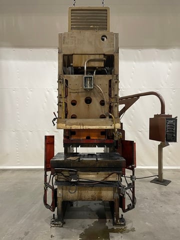 175 Ton, Cincinnati #175-OBS, hydraulic punch press, 10" stroke, 50" x30" bed, #15815 - Image 2