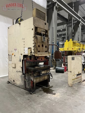 175 Ton, Cincinnati #175-OBS, hydraulic punch press, 10" stroke, 50" x30" bed, #15815 - Image 3