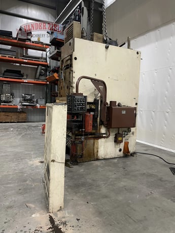 175 Ton, Cincinnati #175-OBS, hydraulic punch press, 10" stroke, 50" x30" bed, #15815 - Image 7