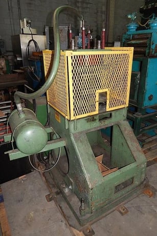 5 Ton, Pneu Powr #2P-5, 2-Post, 10-1/2" x 12" die space, 1-1/2" post diameter, air surge tank - Image 1