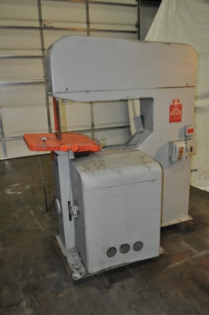 36" x 13" DoAll #36B-O, vertical bandsaw, 50-5200 RPM, 3/4" x 175" blade - Image 7