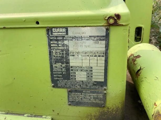 8925 lb. Clark #C500-Y100, forklift truck, 189" reach, 2-stage mast, 24" load center,S/N Y685-75-5195 - Image 10