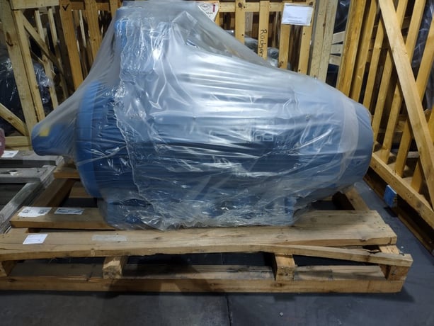 350 HP 1800 RPM Weg, Frame 5809/10, TEFC, ball, new, 4160 Volts - Image 2