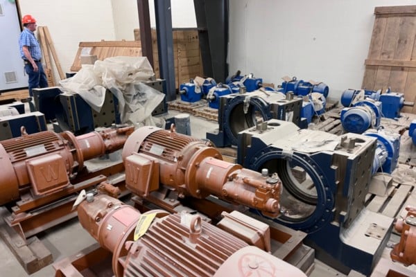 64" Hot plate rolling mill, 4-Hi, completely rebuilt by Danieli, 2010 - Image 9