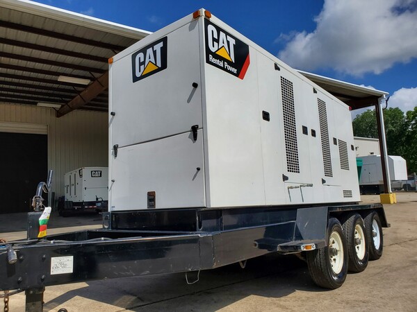 230 KW Caterpillar #XQ230, diesel generator set, 277/480 Volts, 3-phase, 374 HP, Tier 3, sound attenuated - Image 3