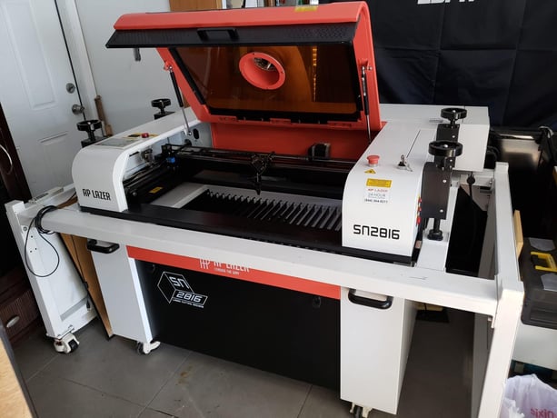 Associated Pacific #SN2816, Laser Engraver, low hours, 28" x 16", Low Hours, 2018 - Image 2