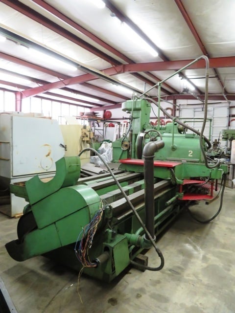 Fitchburg, horizontal pinion hobber, 40" dia. x 106" length, 2 DP, tailstock, steady rests, under power - Image 6