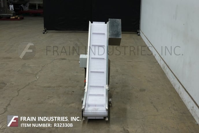 11-3/4" wide x 5.8' long, Ohlson, Stainless Steel inclined cleated feed conveyor, mounted on 4 leg Stainless - Image 3