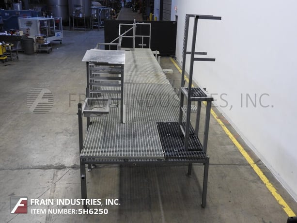 5 Stairs steel walkway - Image 4