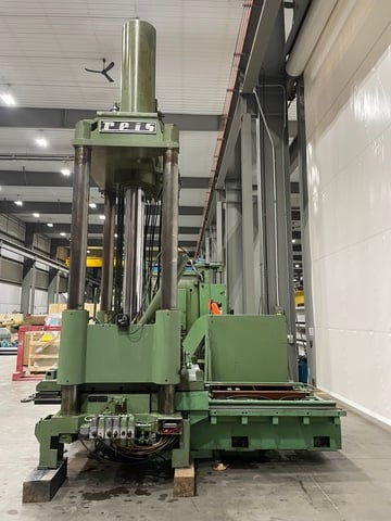 220 Ton, Reis #TUS-160OK, 4 post spotting press, 60" x72" x63" bed, tilt table, 1991 - Image 8
