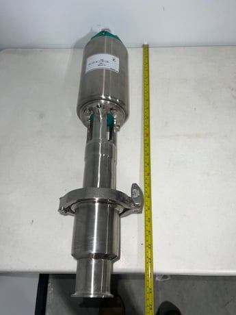 2" Tri-Clover #761-21M-20L-2-SFY-316L, Sanitary 3 way Valve Actuator, un - Image 1