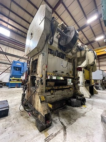300 Ton, Eagle #SC2-300-108-48, 12" stroke, 32" Shut Height, 6" adj., 48" x 108" bed, 30" window, Omnilink - Image 10