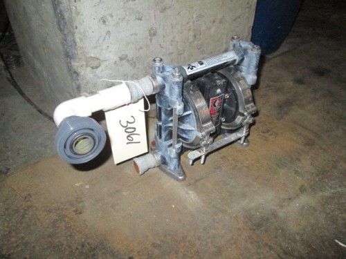 3/8" Graco Husky Lab, Double Diaphrarm Pump, 7-26 GPM, 100 psi, 7 bar - Image 1