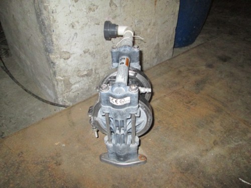 3/8" Graco Husky Lab, Double Diaphrarm Pump, 7-26 GPM, 100 psi, 7 bar - Image 3