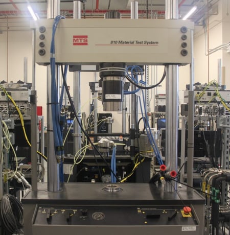 55 KIP (250kN) MTS #318.25, Fatigue Load Frame, 2007 - Image 3