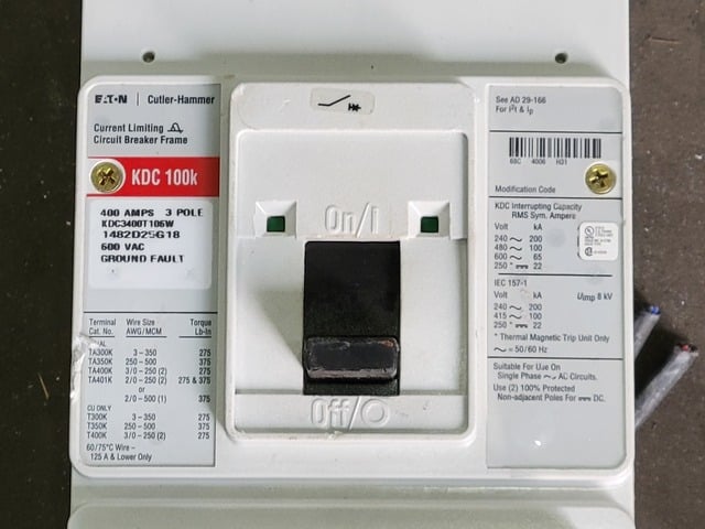 400 Amps, Eaton Cutler-Hammer, KDC3400T106W, 3 pole electronic circuit breaker - Image 2