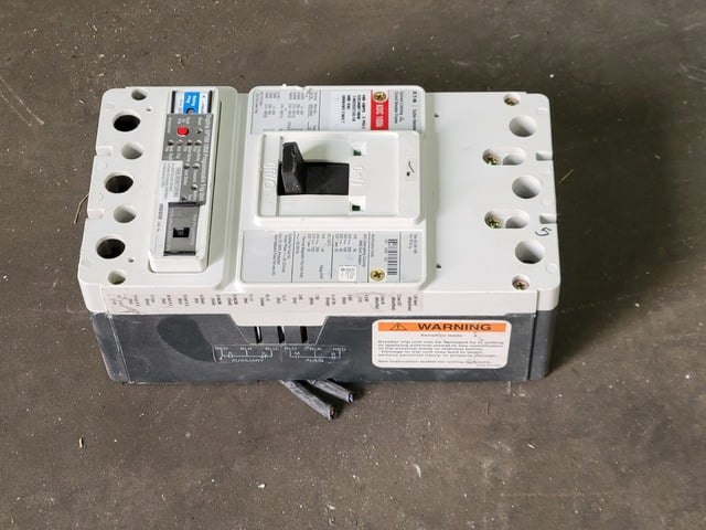 400 Amps, Eaton Cutler-Hammer, KDC3400T106W, 3 pole electronic circuit breaker - Image 5