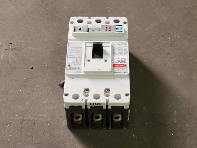 400 Amps, Eaton Cutler-Hammer, KDC3400T106W, 3 pole electronic circuit breaker - Image 6
