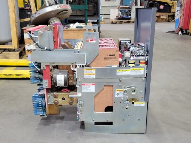 2000 Amps, Eaton Cutler-Hammer, DSLII-620, 3-pole low voltage fused pwr circuit brkr - Image 2