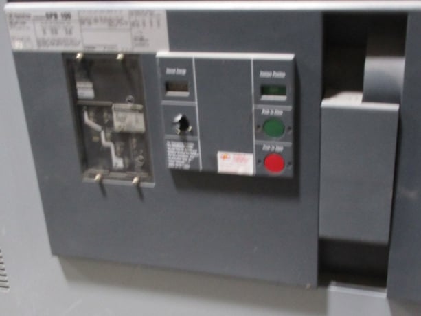 4000 Amps, Westinghouse #POW-R-LINE C, 240 Volts, 3PH3W, 2 section switchboard - Image 4