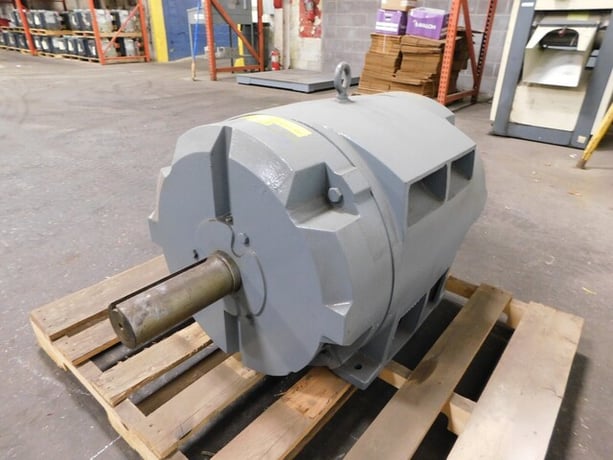 125 HP 1180 RPM Reliance Duty Master Allis-Chalmers motor, Frame 445T, 460 Volts, rebuilt - Image 4