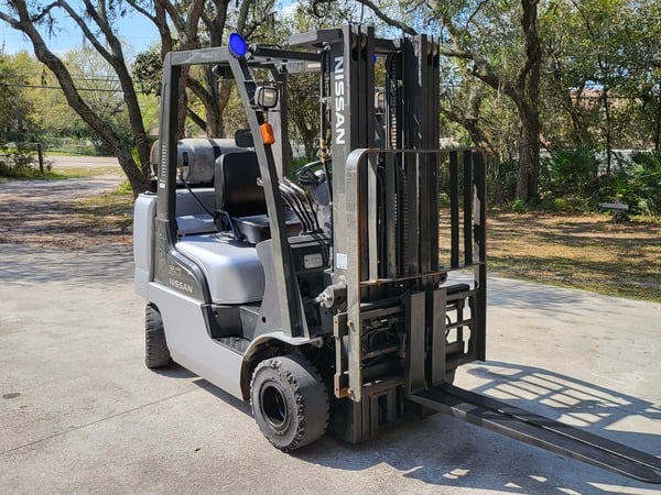 4060 lb. Nissan #MAP1F2A25LV, Forklift,Cushion Tires, LP Powered, Side Shift, 3 Stage Mast - Image 1
