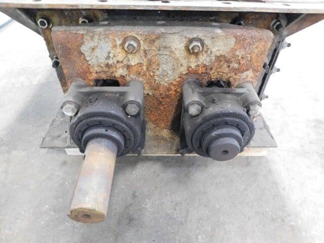 Dual twin roll crusher grinder, 30" x 34" opening, 6-3/4" x 3" shaft, 5-1/4" bolt to bolt center - Image 8