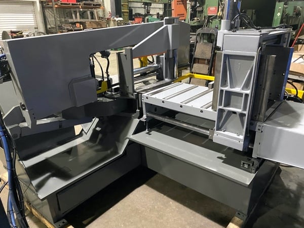 Bridgeport #Series-I, 9" x42" table, 2X digital read out, R8 collets, power X & Y feeds, automatic lube, vise - Image 5