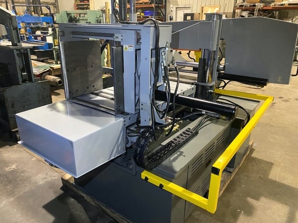 Bridgeport #Series-I, 9" x42" table, 2X digital read out, R8 collets, power X & Y feeds, automatic lube, vise - Image 7