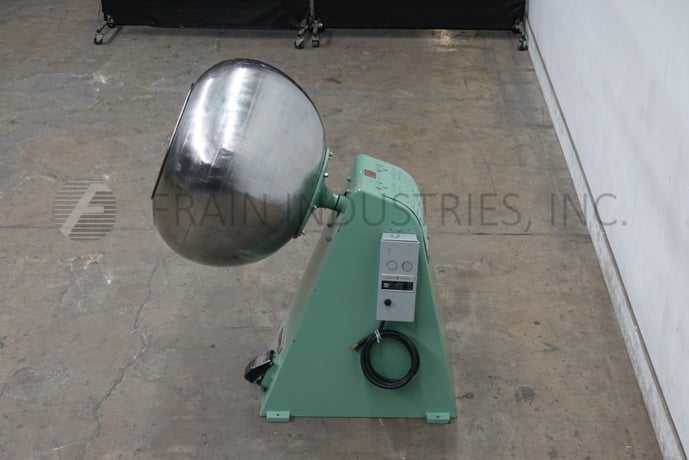 36" x 28" Colton #SSV7300CAJDW, Stainless Steel, spherical shaped, coating pan, mounted on painted base frame - Image 3