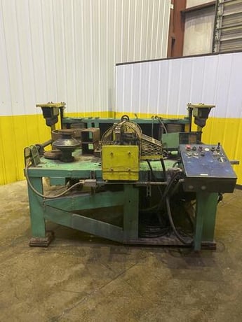 100 Ton, Hydraulic cambering press, powered sweep bender - Image 1