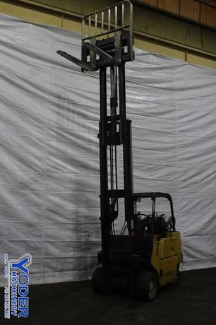 6000 lb. Yale #GLCO60LCSBE077, LP gas forklift, 170" lift height, side shift, #75900 - Image 10