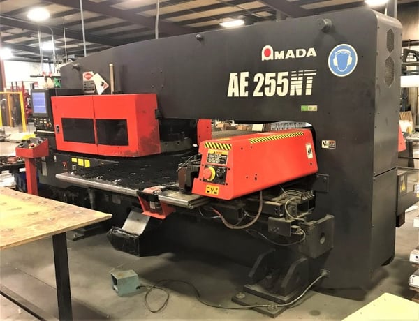 22 Ton, Amada #AE255NT, CNC turret punch, Servo driven, 51 station, 2 automatic index, AMNC-PC Control, 2011 - Image 2