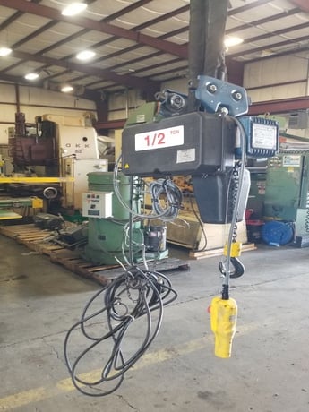 .5 Ton, Donati DMK #214D, electric chain hoist, 16-4.8 FPM, pendant Control, chain bucket - Image 3