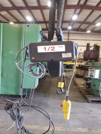 .5 Ton, Donati DMK #214D, electric chain hoist, 16-4.8 FPM, pendant Control, chain bucket - Image 4