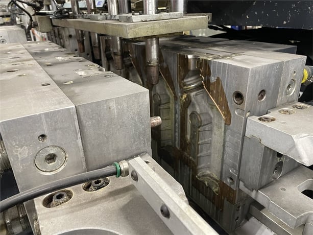 Kautex #KCC2Q-D, extrusion blowmolding, 29" x 18" mold, Beckhoff controller, 2007 - Image 6