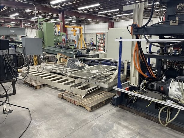 Kautex #KCC2Q-D, extrusion blowmolding, 29" x 18" mold, Beckhoff controller, 2007 - Image 10
