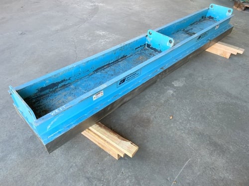 21" x 120" Bunting permanent suspended plate magnet, 5" thick - Image 1