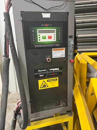 Aker Wade #Unimax-40, battery chargers, 2006, 2008 (4 available) - Image 5