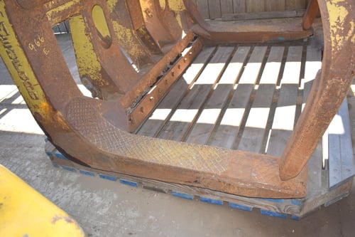 Caterpillar #966 D, E, F, wheel loader log fork - Image 10