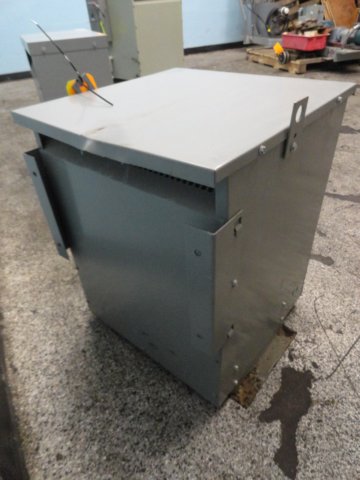 40 KVA 480 Primary, 208Y/120 Secondary, Fargo 3 phase Transformer - Image 4