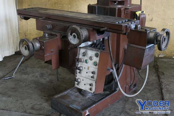 Induma #4SA, ram type vertical mill, 11" x58" table, 4 HP, #30 taper, #73329 - Image 3