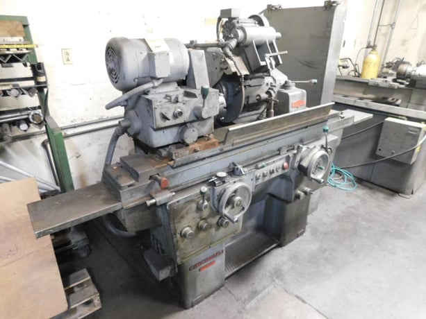 12" x 24" Cincinnati Milacron #DH, internal attach, tailstock, wheel dresser, 3-jaw chuck, pickfeed - Image 2