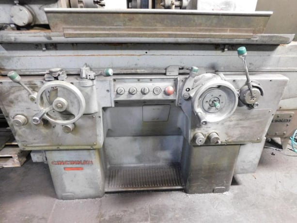 12" x 24" Cincinnati Milacron #DH, internal attach, tailstock, wheel dresser, 3-jaw chuck, pickfeed - Image 3