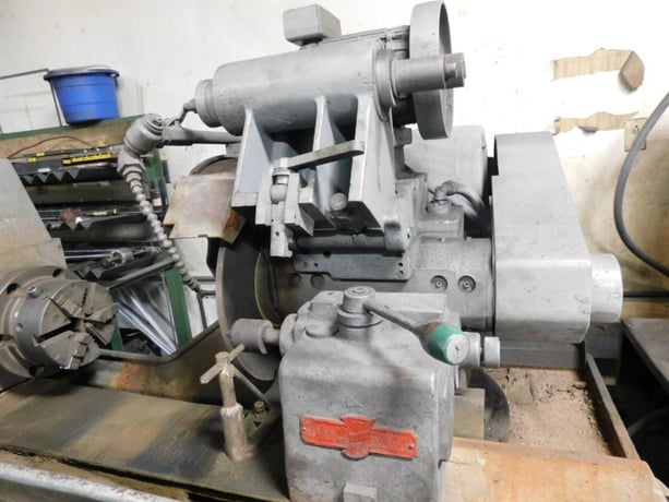 12" x 24" Cincinnati Milacron #DH, internal attach, tailstock, wheel dresser, 3-jaw chuck, pickfeed - Image 5