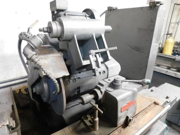 12" x 24" Cincinnati Milacron #DH, internal attach, tailstock, wheel dresser, 3-jaw chuck, pickfeed - Image 7