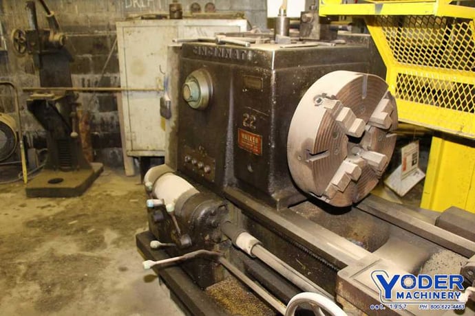 24" x 104" Cincinnati #22, engine lathe, 13" swing over cross slide, 4-jaw 18" chuck, 8-1/4" steady rest - Image 2