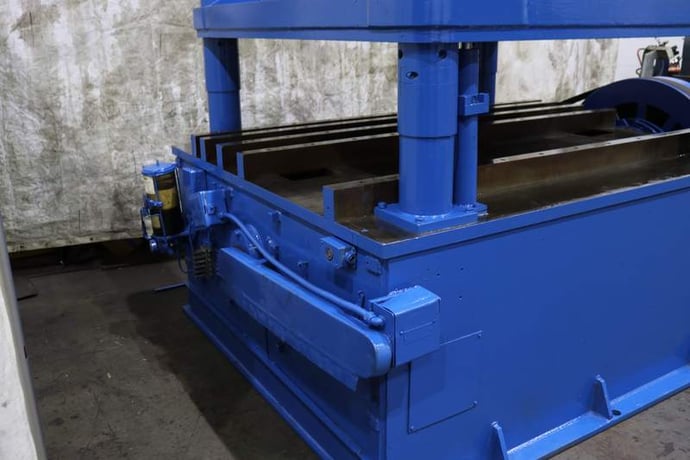 60 Ton, 4-Post cut-off press, 1 stroke, 22" open height, 90" L x 75" W bed, 15 HP, #76179 - Image 7