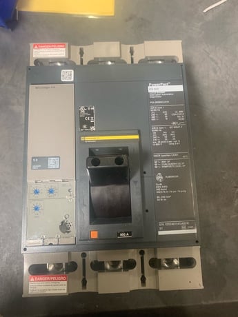 800 Amps, Schneider, PowerPact breaker, 50/60 Hz, s/n #0202461741340010, new - Image 2